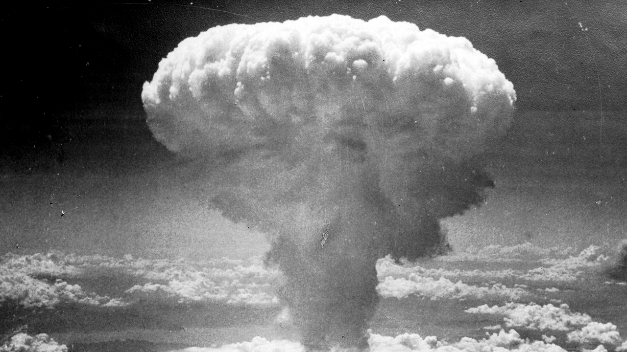 Immagine che rappresenta il fungo atomico della bomba atomica sganciata sopra Nagasaki il 9 agosto 1945. Crediti Wikipedia