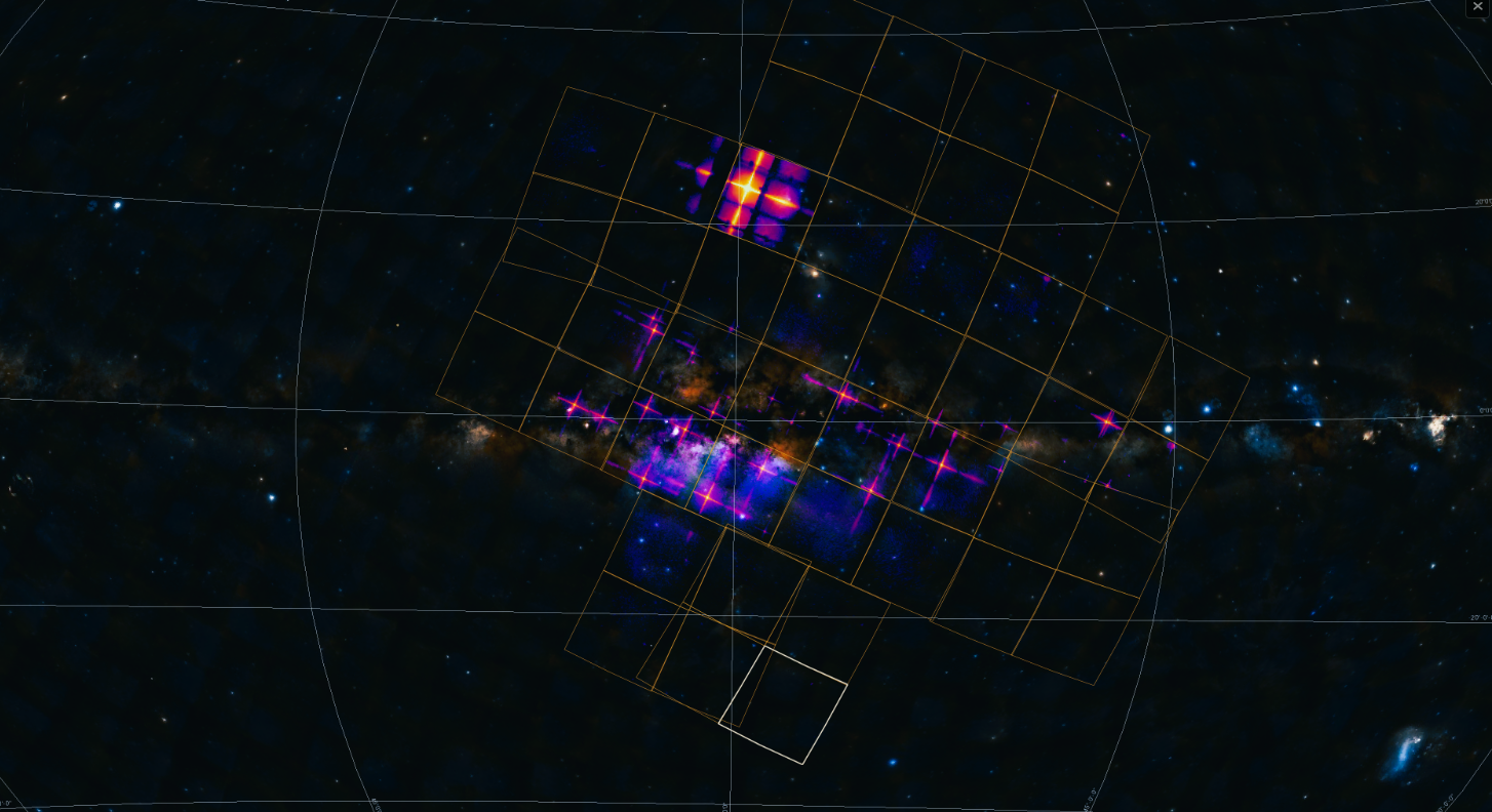 Immagine della Via Lattea in raggi X acquisita dallo strumento Wide-field X-ray Telescope (Wxt) di Einstein Probe durante la campagna di calibrazione. Spiccano una ventina di croci violacee: sono i caratteristici segni a forma di “più” e hanno al centro un punto brillante – Crediti: Epsc, Nao/Cas; Dss; Eso.